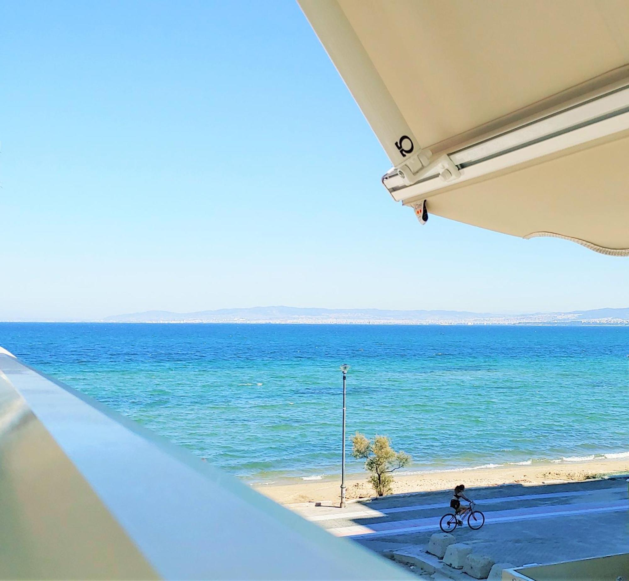 Niko'S Apartment - Beautiful Sea View Apartment ! Peraía Екстериор снимка